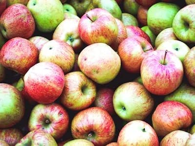 Why Eating an Apple Is Good for You
