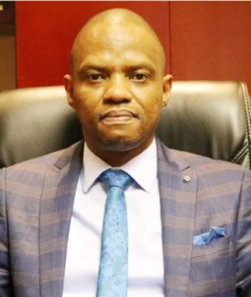 Fraud Probe Ends Ntombelaâs Government Tenure