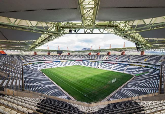 Mbombela Hosts Pirates Versus Stellies Showdown