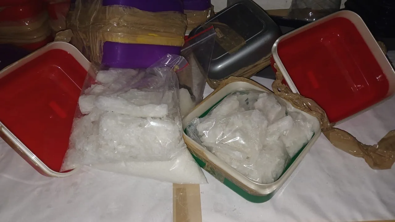 Crystal Meth Lab Busted, Five Foreigners Arrested