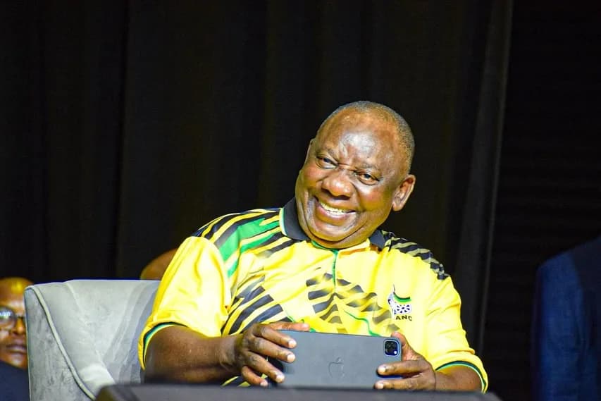 Ramaphosa Tells ANC to Learn from DA