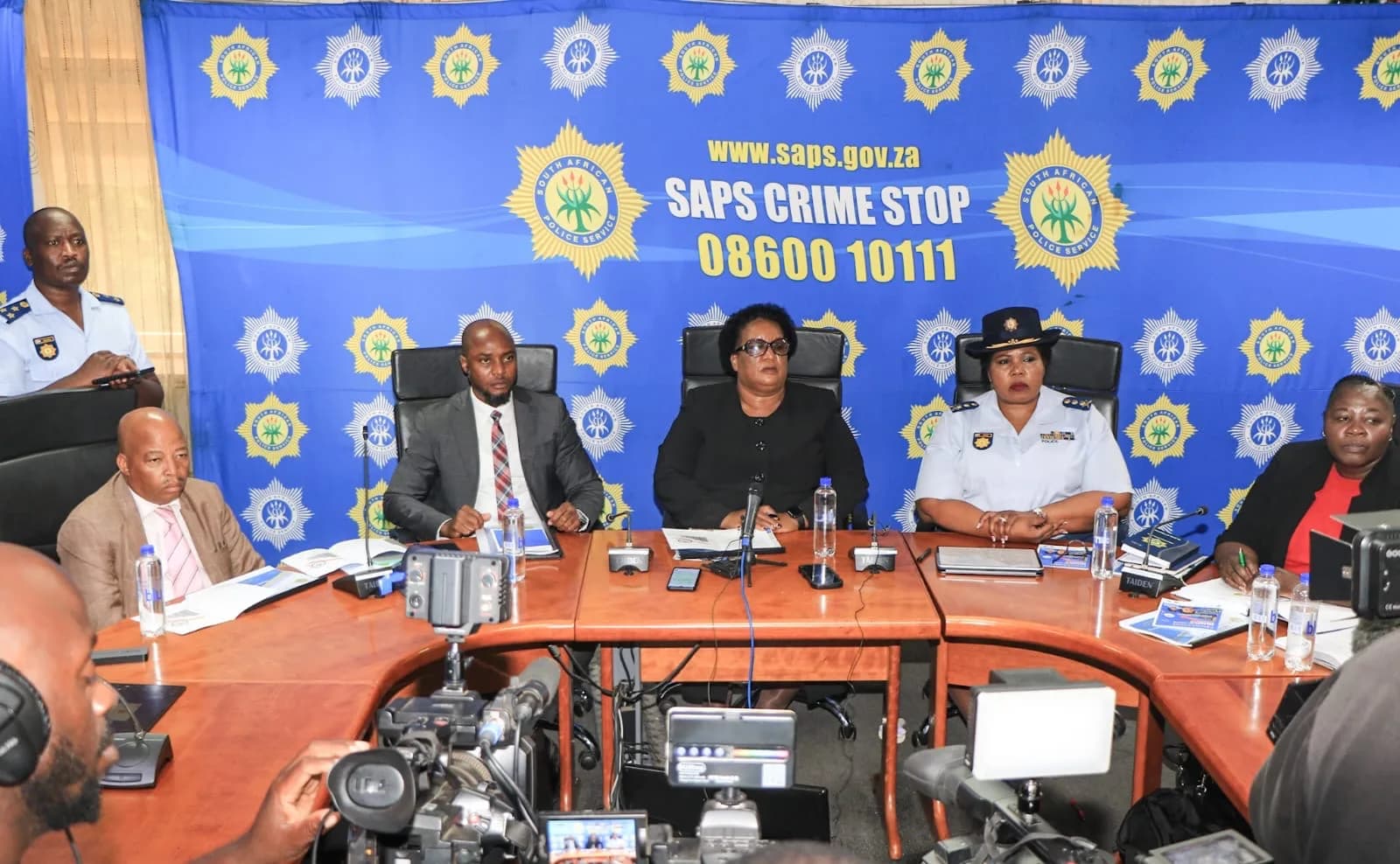 Mathye Praises SAPS on Crime Drop